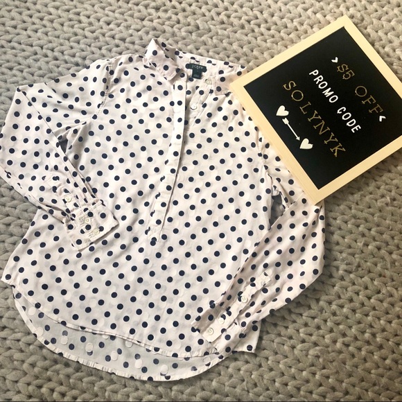 { J. Crew } Ivory & Navy Polka Dot Cotton Popover - Picture 2 of 6